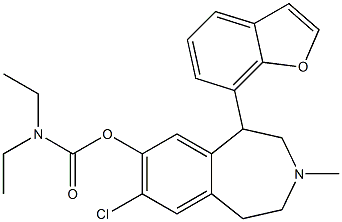 Diethylcarbamic acid [(7-chloro-3-methyl-1-(benzofuran-7-yl)-2,3,4,5-tetrahydro-1H-3-benzazepin)-8-yl] ester Struktur